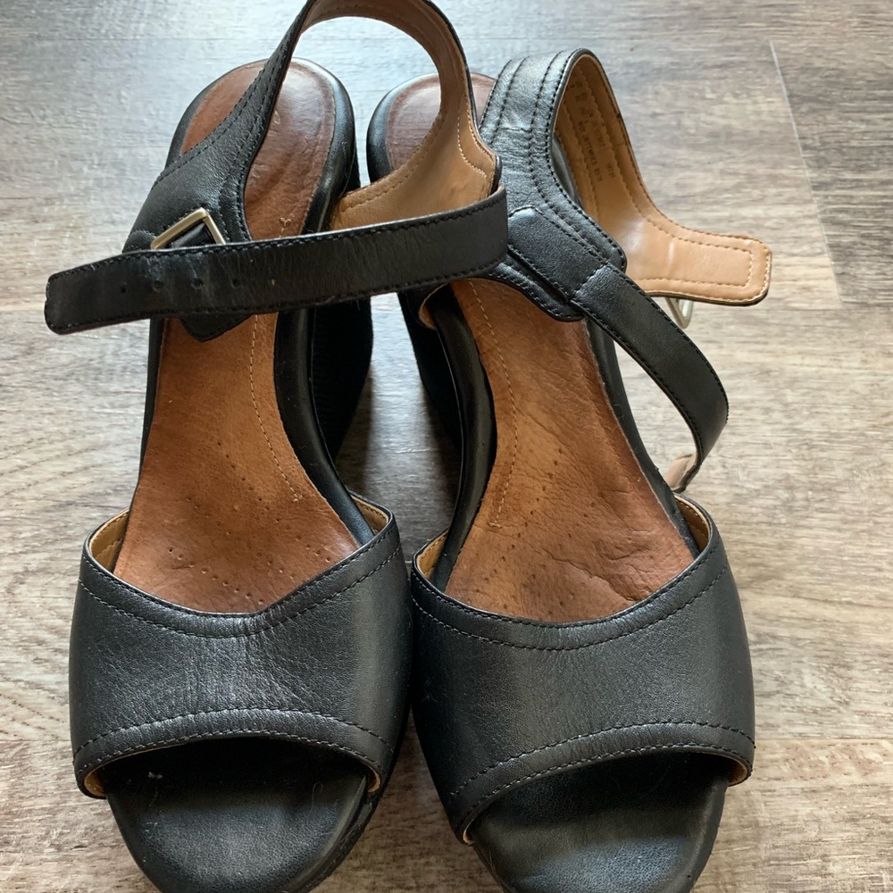 Clarks Platform Sandals